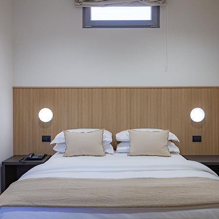 Rh Lifestyle Rooms & Suites Olbia Extérieur photo