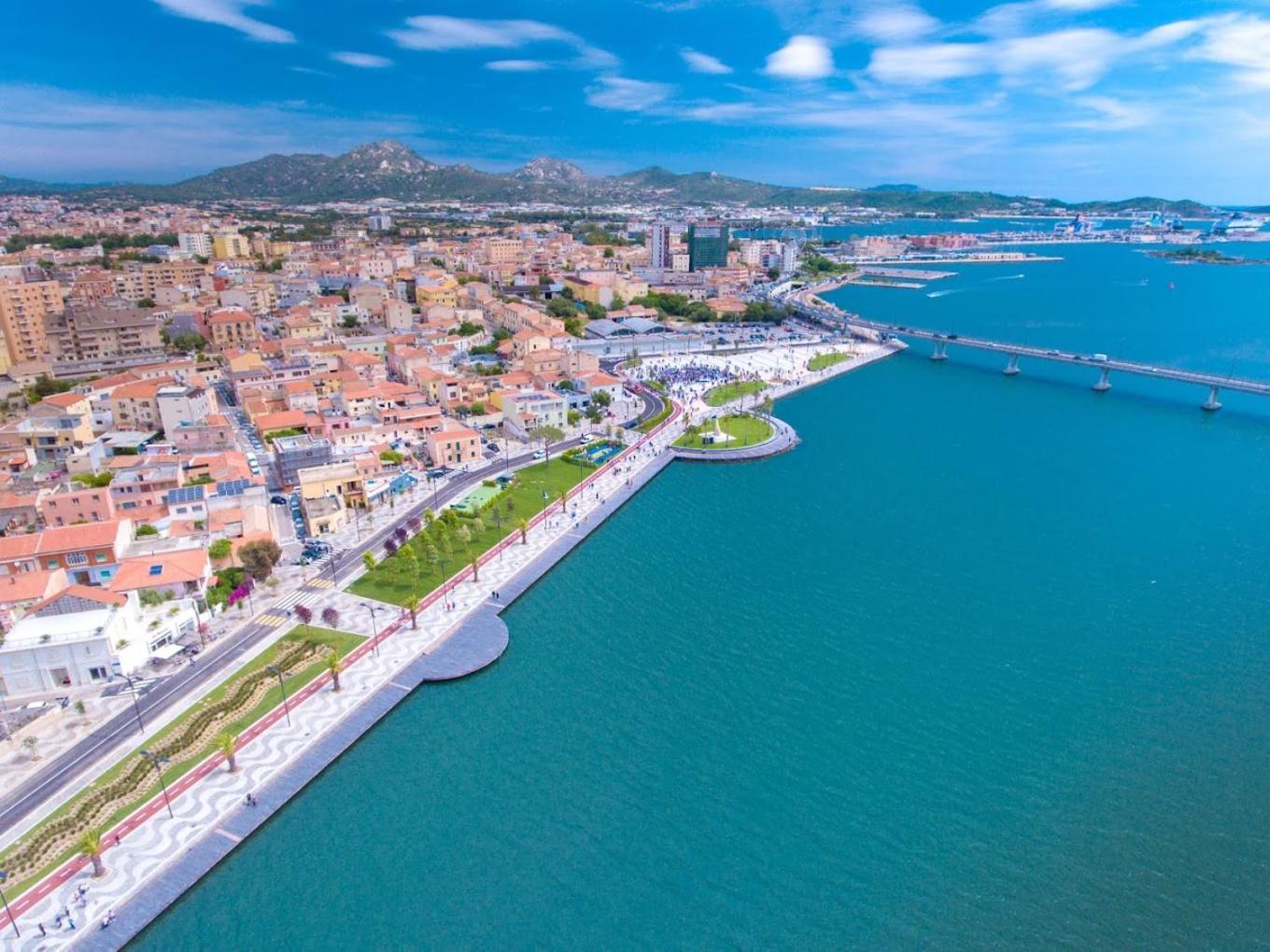 Rh Lifestyle Rooms & Suites Olbia Extérieur photo