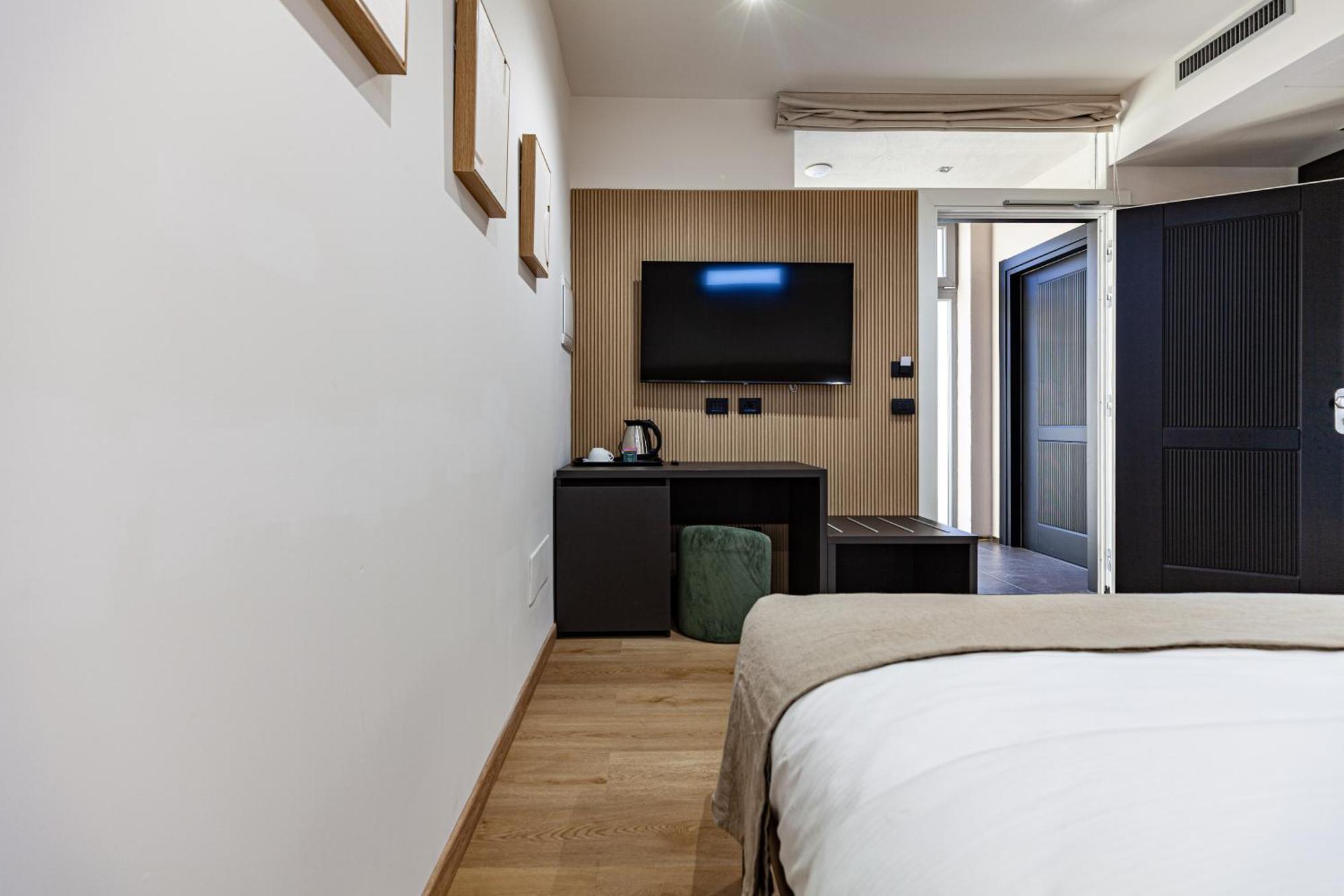 Rh Lifestyle Rooms & Suites Olbia Extérieur photo